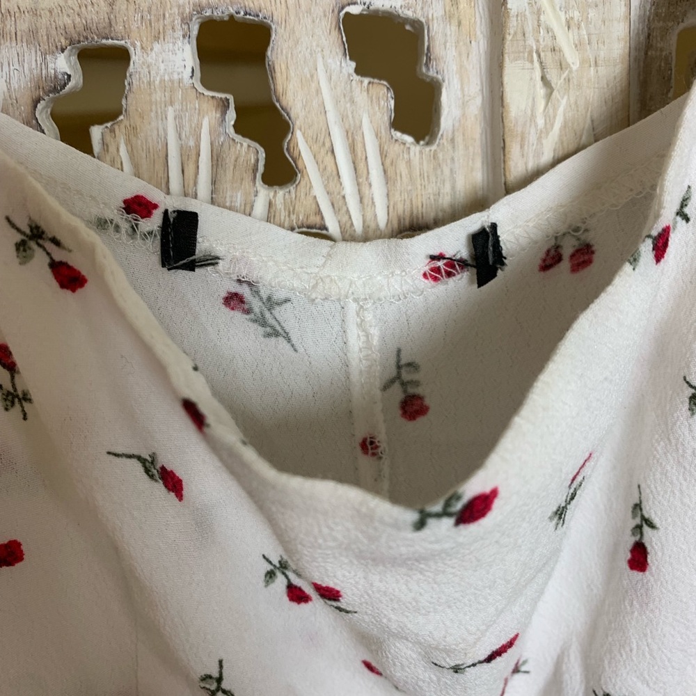 WHITE CHERRY SUNDRESS - Picture 4 of 4